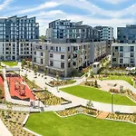 Lumiere 3Br Serene Retreat - Views, Parking, Gym, Pool