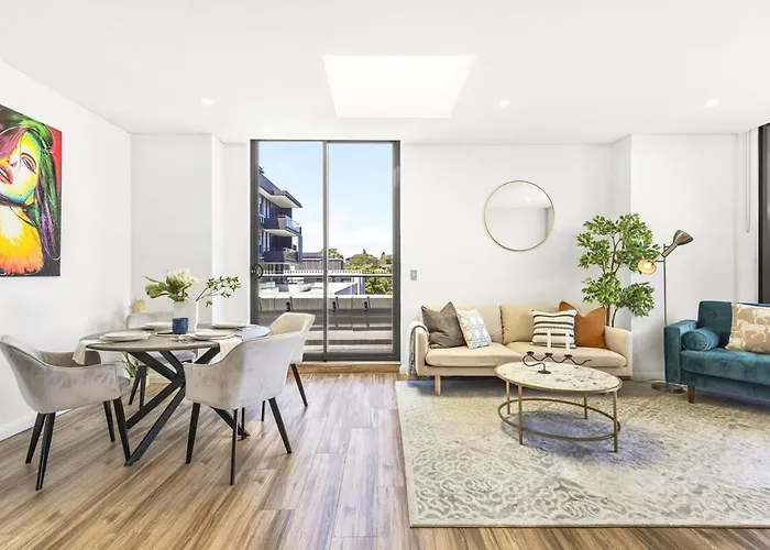 Lumiere 3Br Serene Retreat - Views, Parking, Gym, Pool