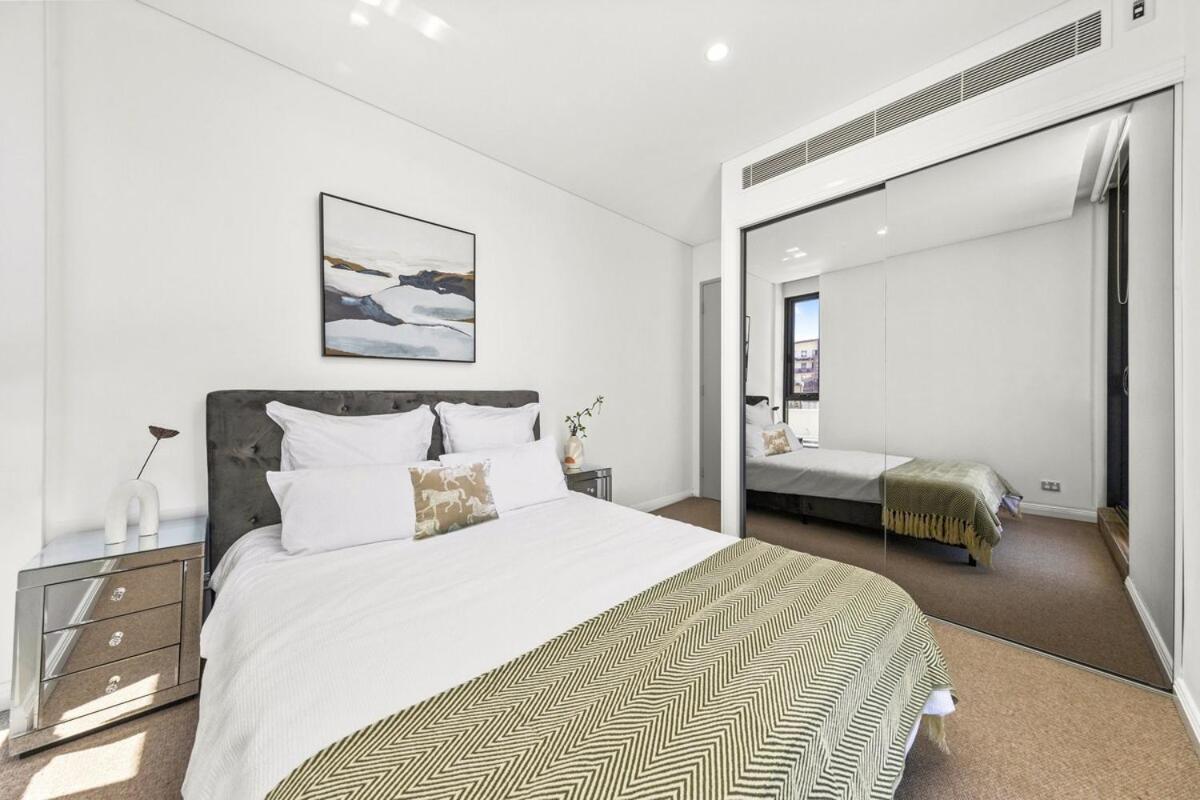 Apartment Lumiere 3br Serene Retreat - Views, Parking, Gym, Pool *